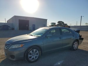 Toyota Camry BASE 2.5L 4 2010
