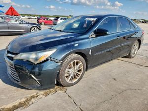 Toyota Camry LE 2.5L 4 2015