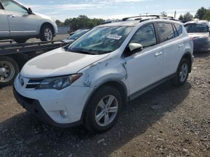 Toyota Rav4 XLE 2.5L 4 2013
