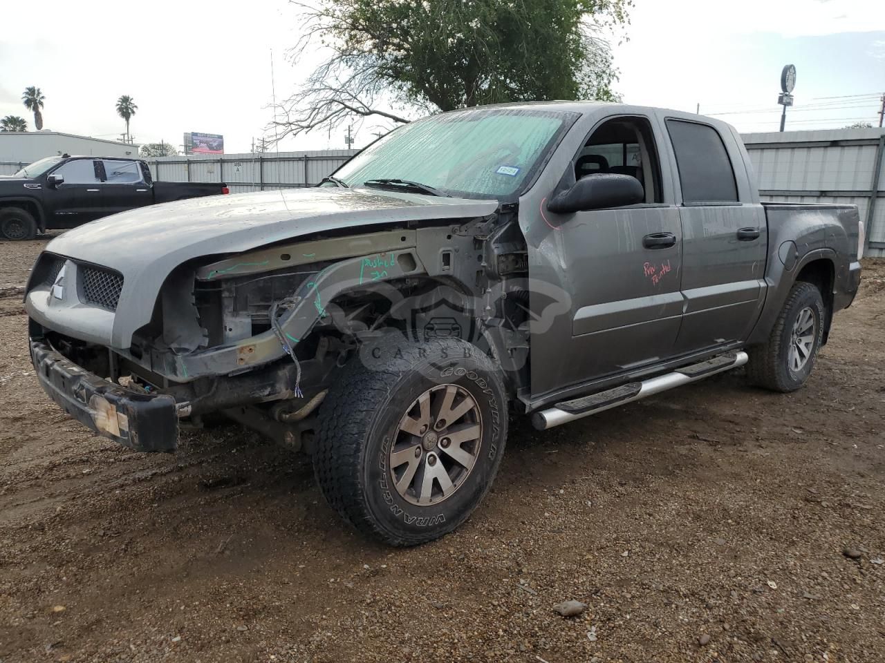 Mitsubishi Raider LS 3.7L 6 2007