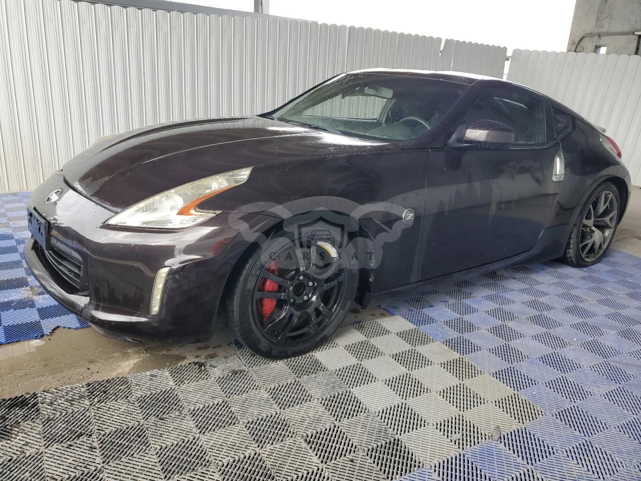 Nissan 370z 3.7L 6 2015
