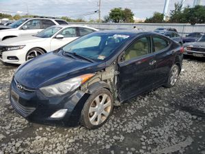 Hyundai Elantra GLS 1.8L 4 2013