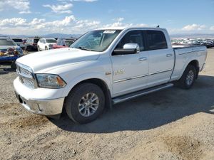 RAM 1500 LARAMIE 5.7L 8 2015