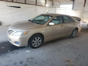 Toyota Camry BASE 2.5L 4 2011
