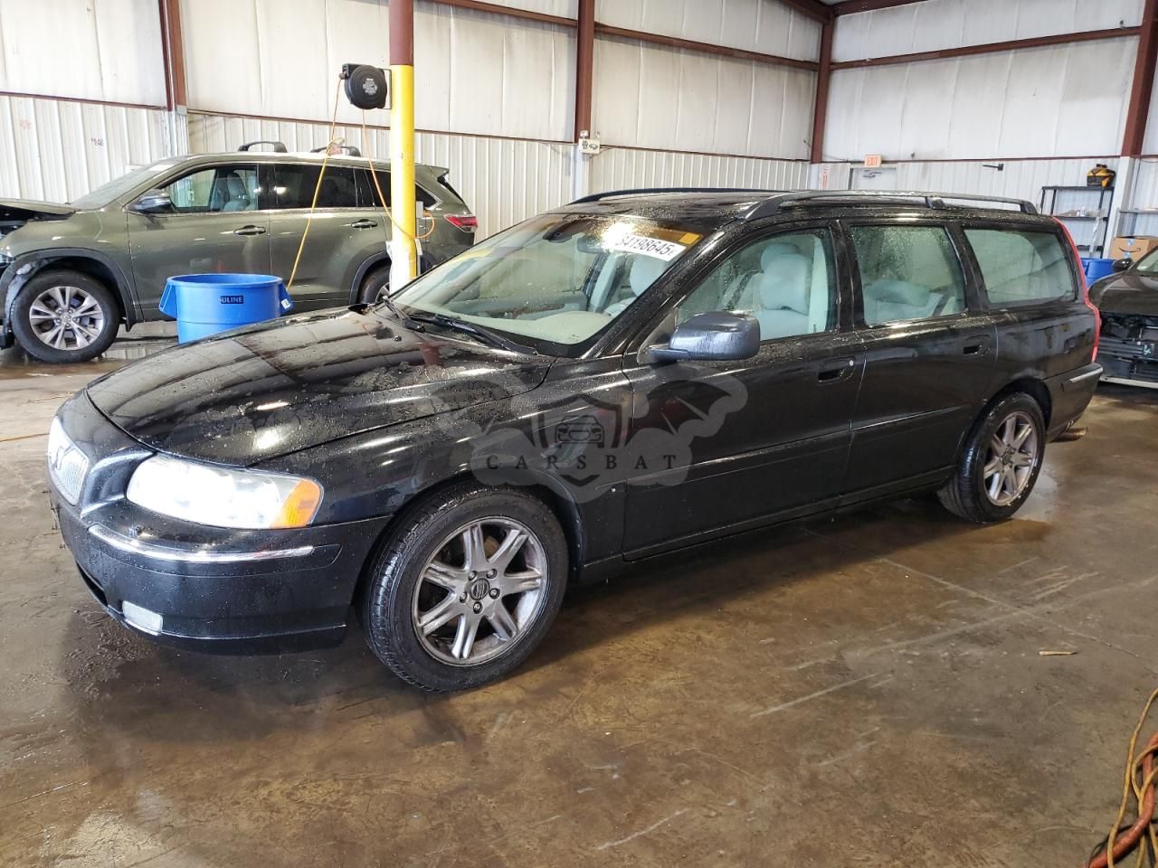 Volvo V70 FWD 2.5L 5 2005