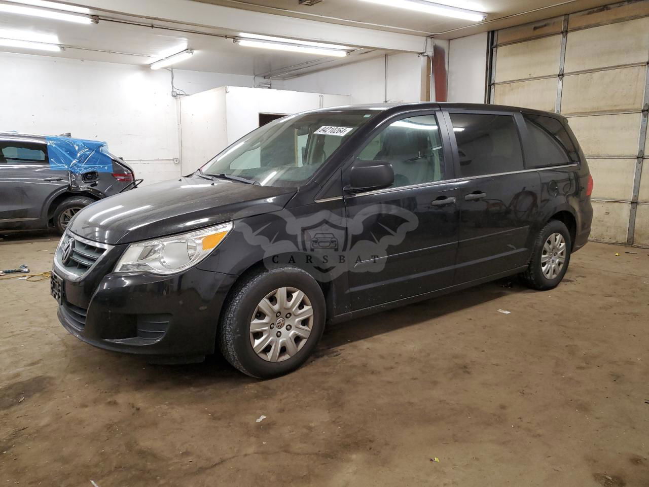 Volkswagen Routan S 3.6L  6 2012