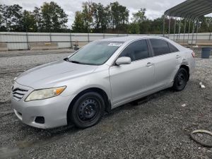 Toyota Camry BASE 2.5L 4 2011