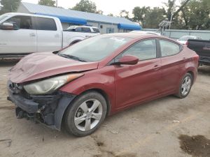 Hyundai Elantra GLS 1.8L 4 2013