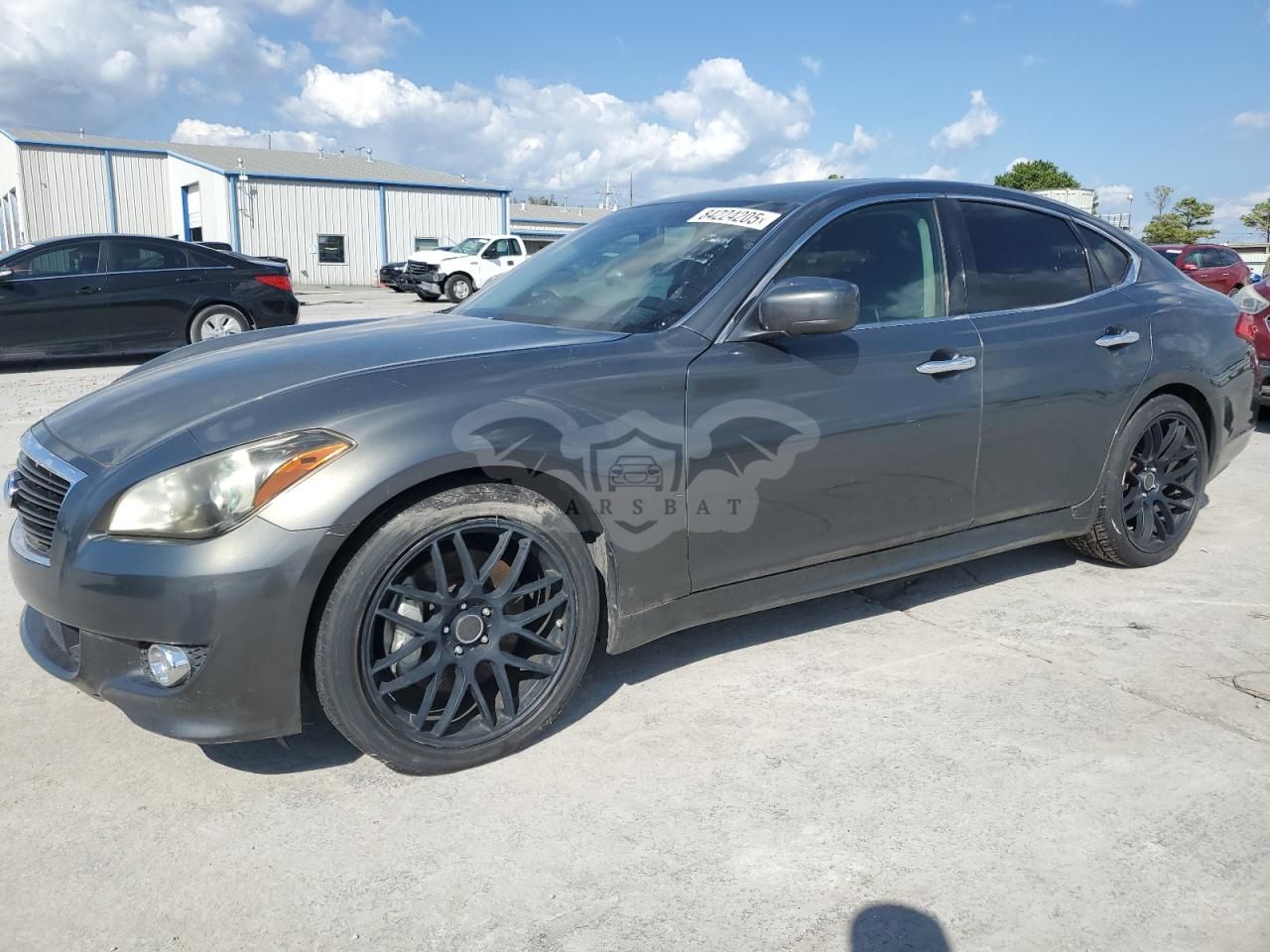 Infiniti M56 5.6L 8 2011