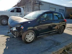 Nissan Versa S 1.8L 4 2012