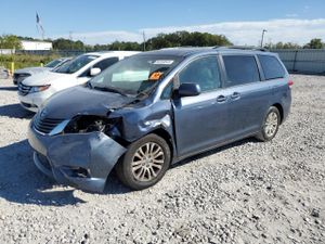 Toyota Sienna XLE 3.5L 6 2014