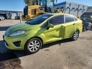 Ford Festiva SE 1.6L 4 2012