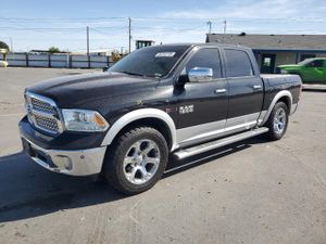 RAM 1500 LARAMIE 3.0L 6 2015