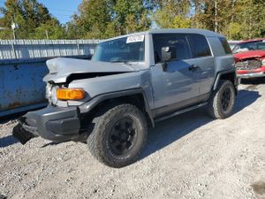Toyota FJ Cruiser 4.0L 6 2013