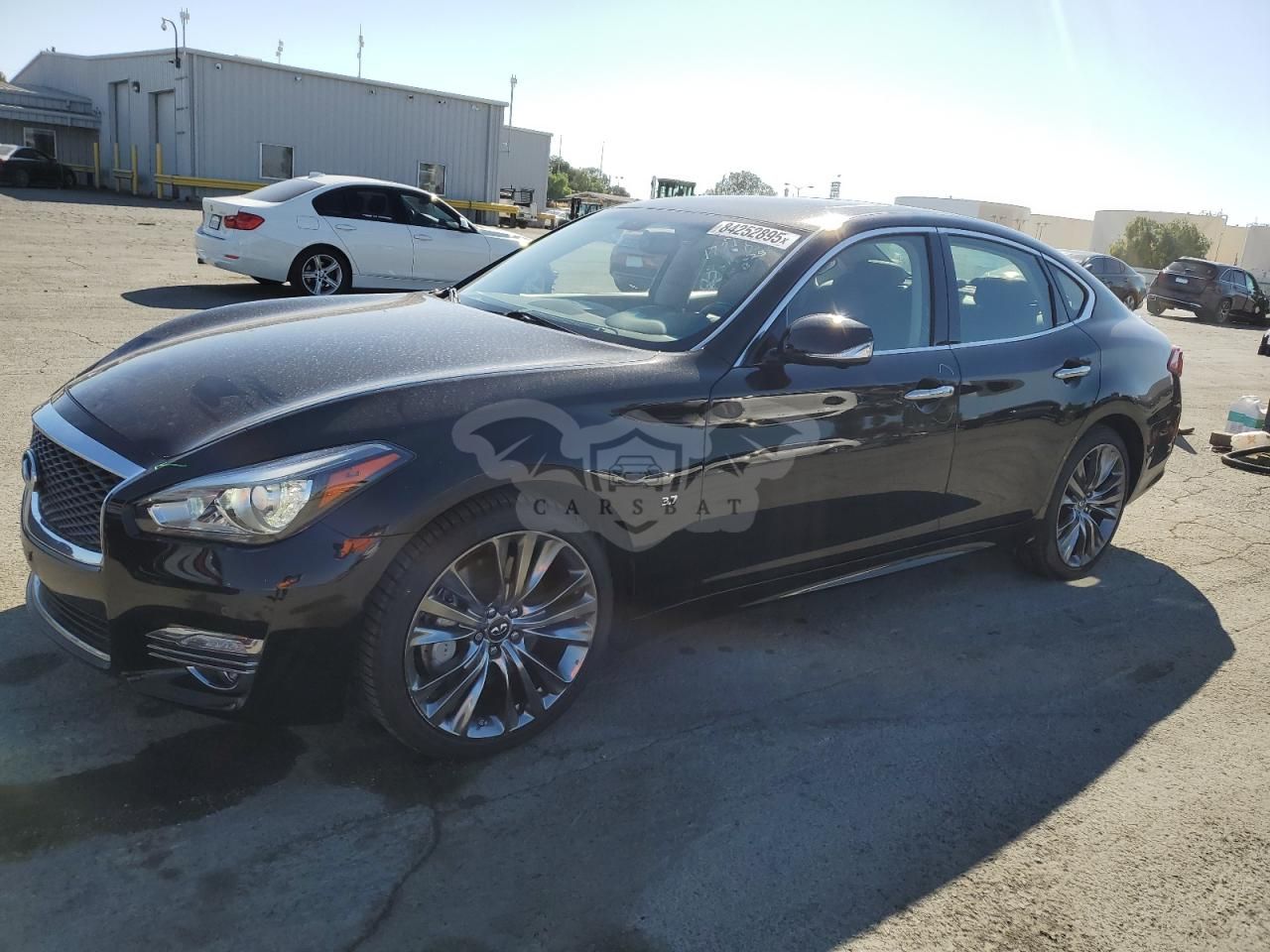 Infiniti Q70 3.7 LUXE 3.7L 6 2019