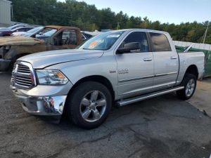 RAM 1500 SLT 5.7L 8 2014