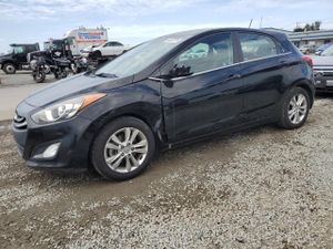 Hyundai Elantra 2.0L 4 2015