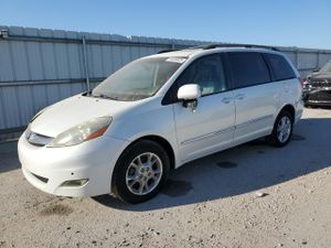 Toyota Sienna XLE 3.3L 6 2006