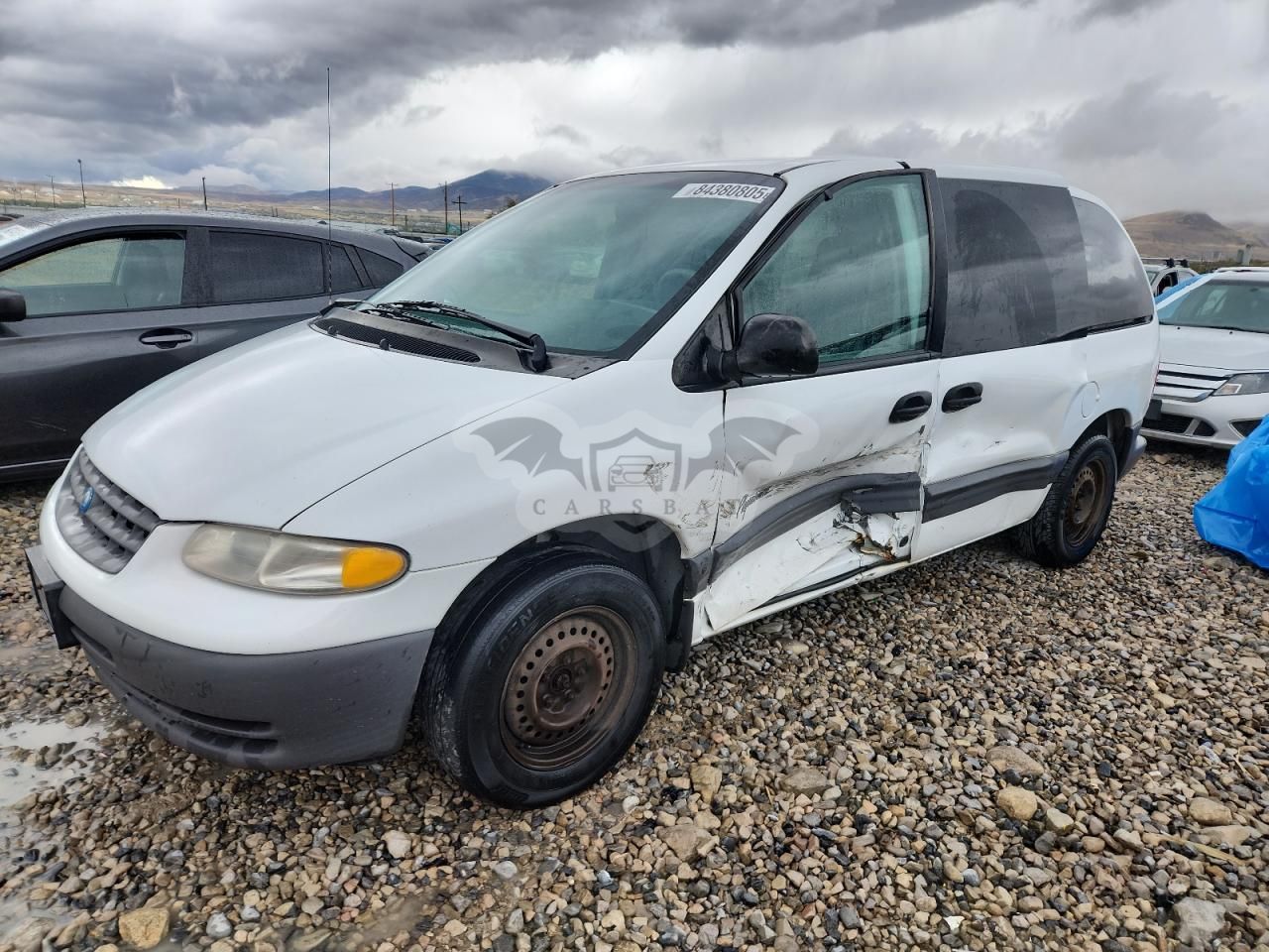 Plymouth Voyager SE 3.3L 6 1997