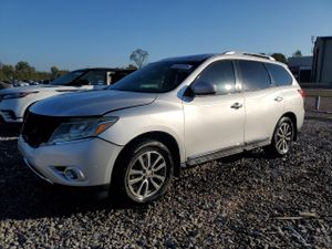 Nissan Pathfinder S 3.5L 6 2013