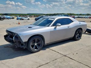 Dodge Challenger SXT 3.6L 6 2015
