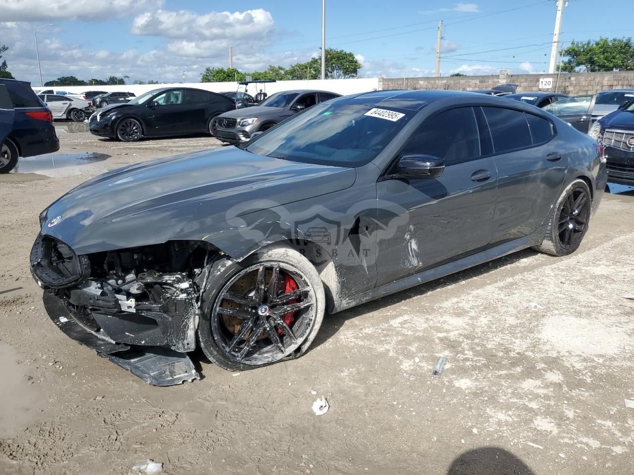 BMW M8 4.4L 8 2023