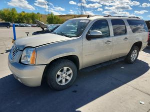 GMC Yukon K1500 SLT 5.3L 8 2013