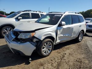 Subaru Forester 2.5X PREMIUM 2.5L 4 2013