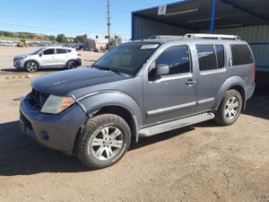 Nissan Pathfinder S 4.0L 6 2012