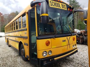 Thomas Built Buses Saf-T-Liner HDX 8.9L 6 2012