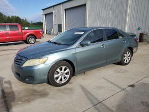 Toyota Camry BASE 2.5L 4 2010
