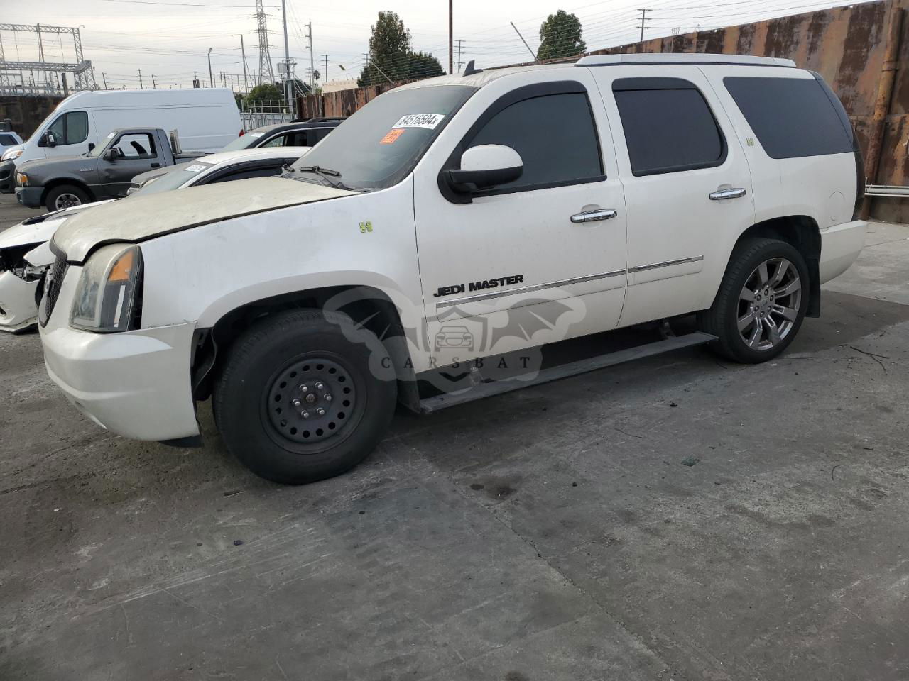 GMC Yukon DENALI HYBRID 6.0L  8 2011