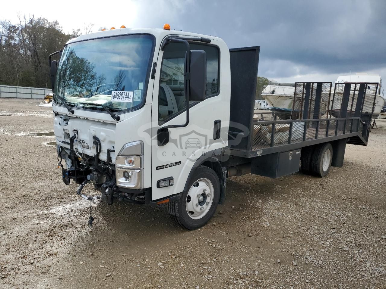 Isuzu NPR 6.6L 8 2024
