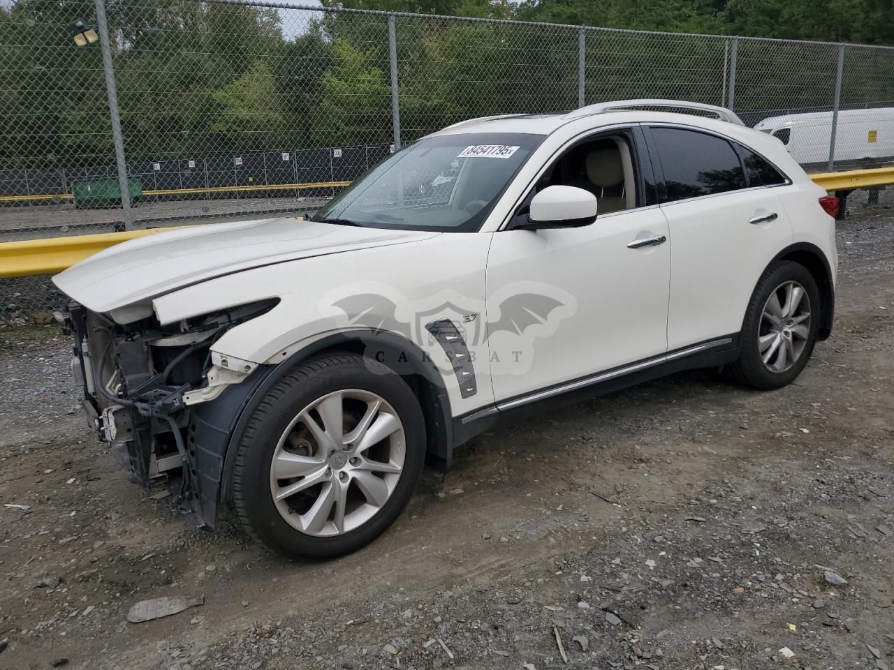 Infiniti QX70 3.7L 6 2015
