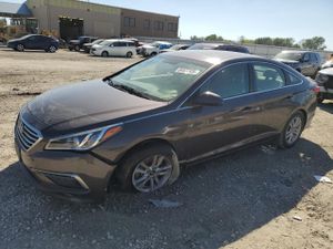 Hyundai Sonata SE 2.4L 4 2015