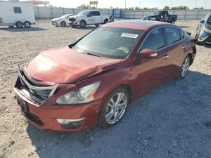 Nissan Altima 3.5S 3.5L 6 2015