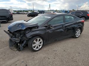 Hyundai Elantra GLS 1.8L 4 2013
