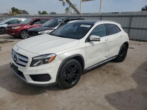 Mercedes-Benz GLA 250 4MATIC 2.0L 4 2015