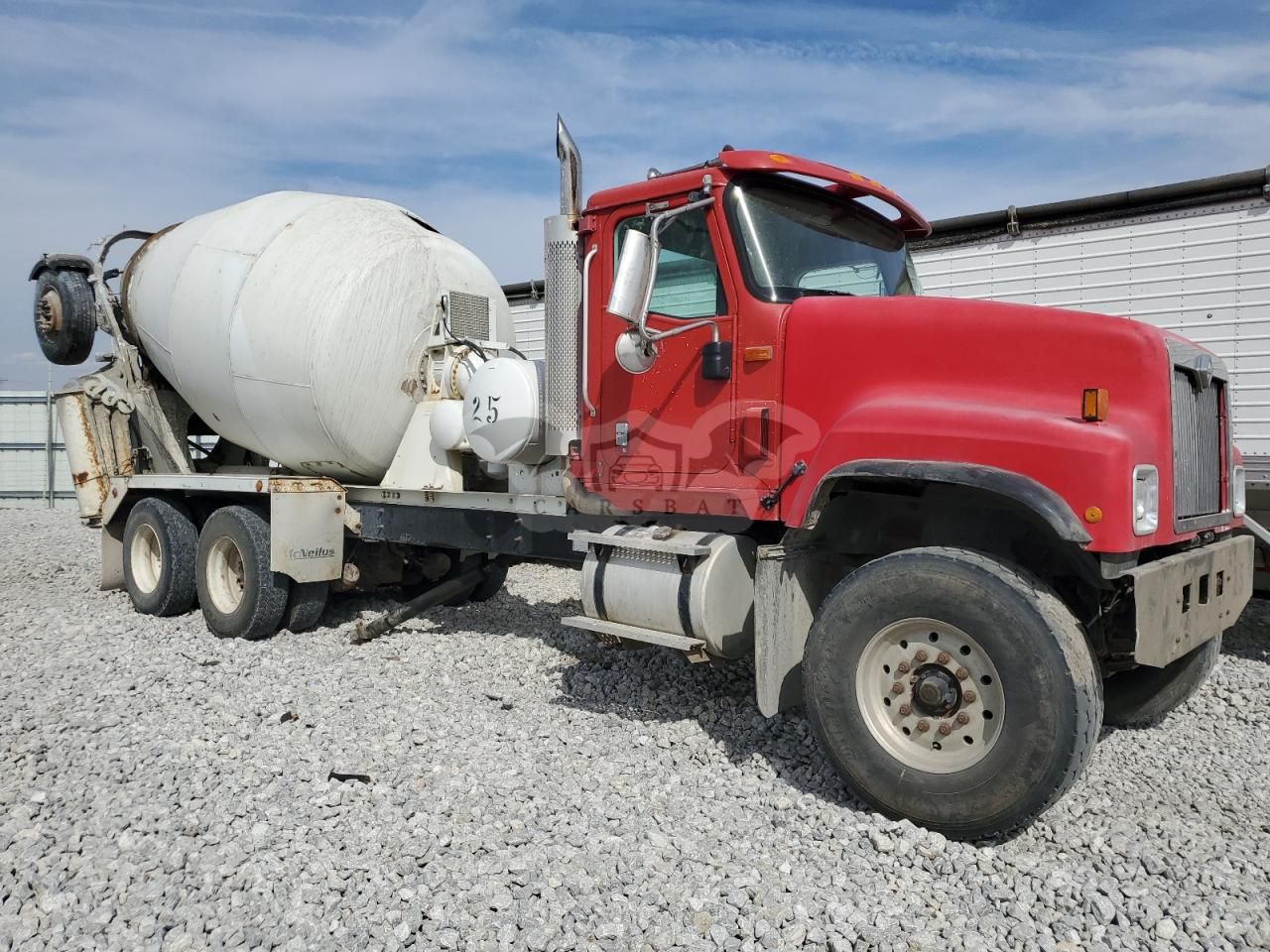 International PayStar 5500I 10.8L 6 2005