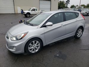 Hyundai Accent GLS 1.6L 4 2013