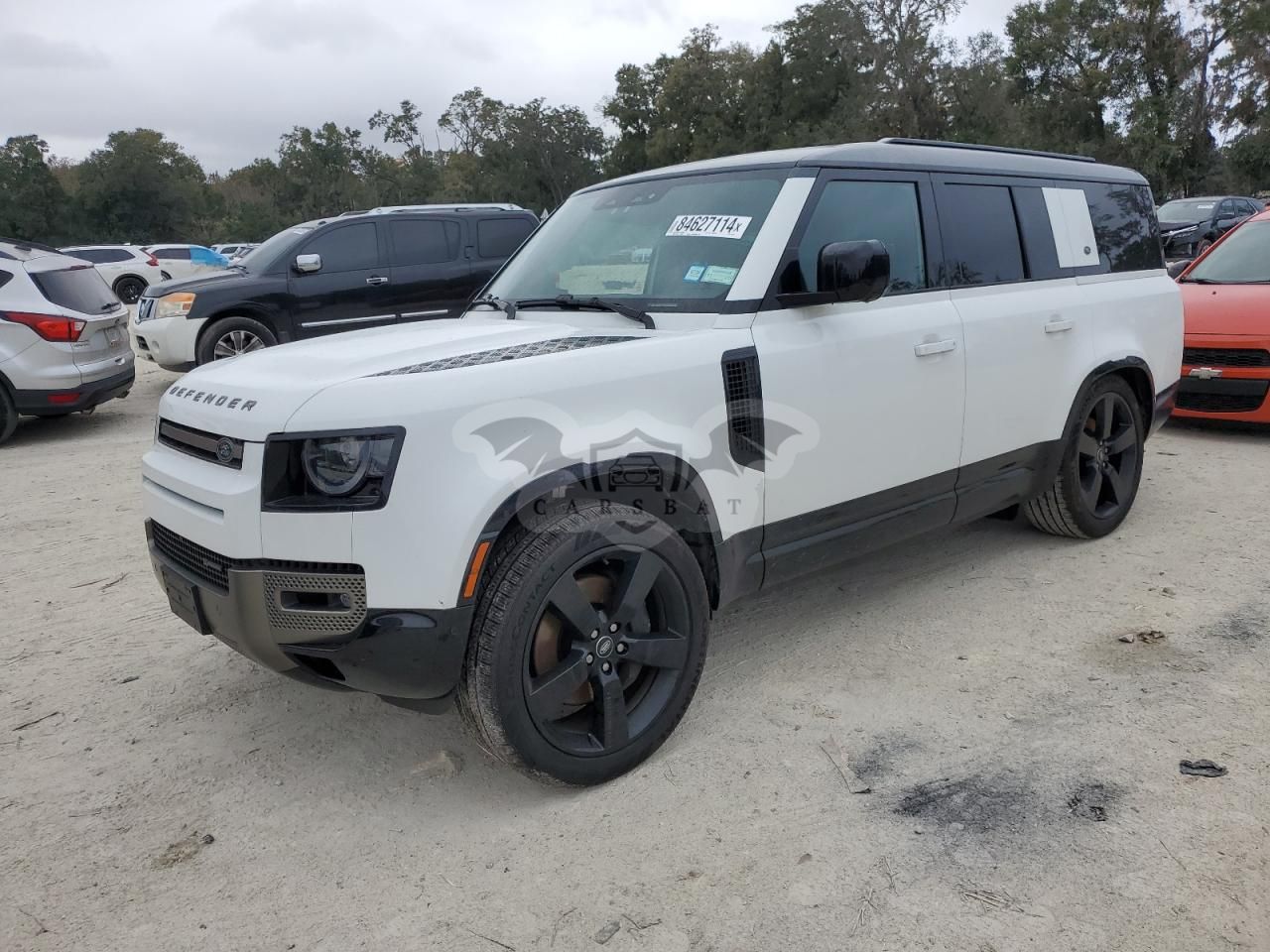 Land Rover Defender 3.0L 6 2023