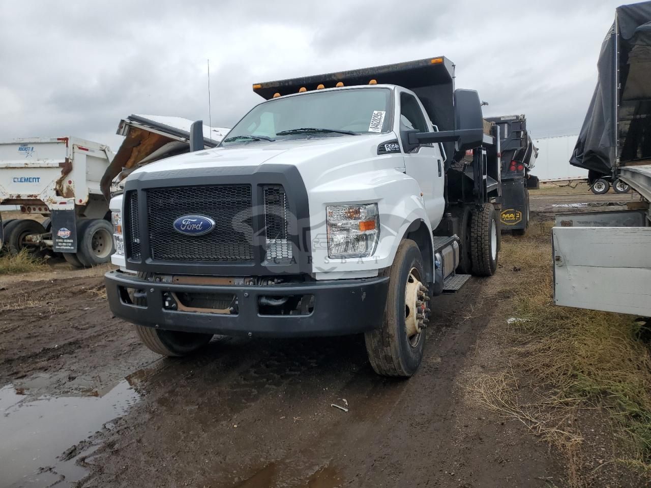 Ford F750 SUPER DUTY 6.7L 8 2016
