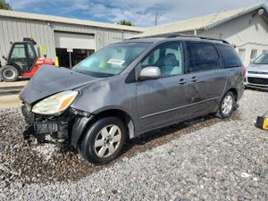 Toyota Sienna XLE 3.3L 6 2004