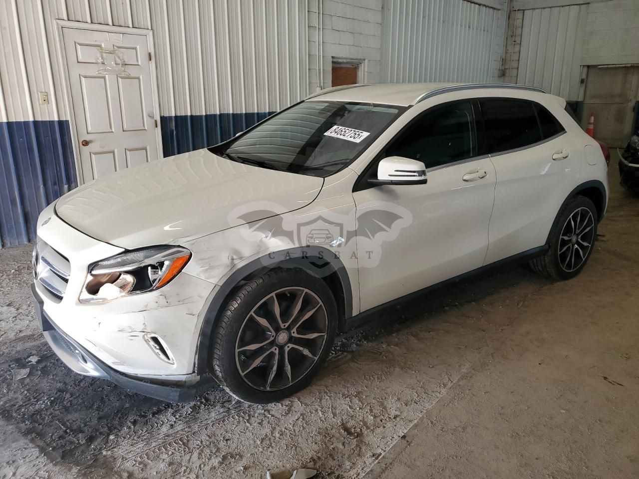 Mercedes-Benz GLA 250 4MATIC 2.0L 4 2015