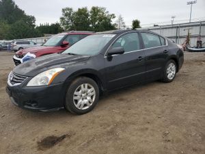 Nissan Altima BASE 2.5L 4 2010
