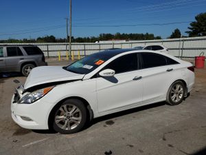 Hyundai Sonata SE 2.4L 4 2013