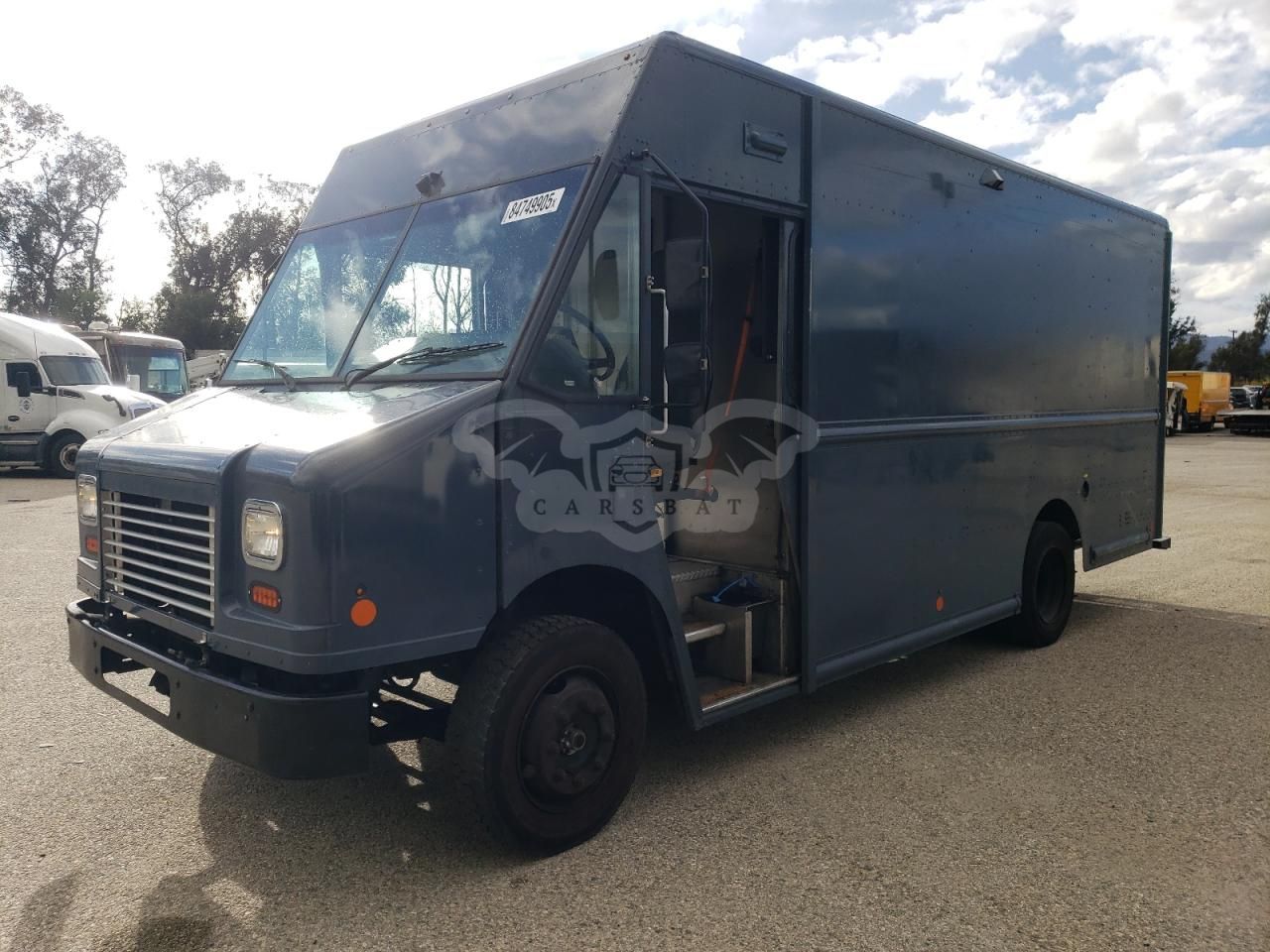 Freightliner Business Class M2 M LINE WALK-IN VAN 6.0L 8 2021