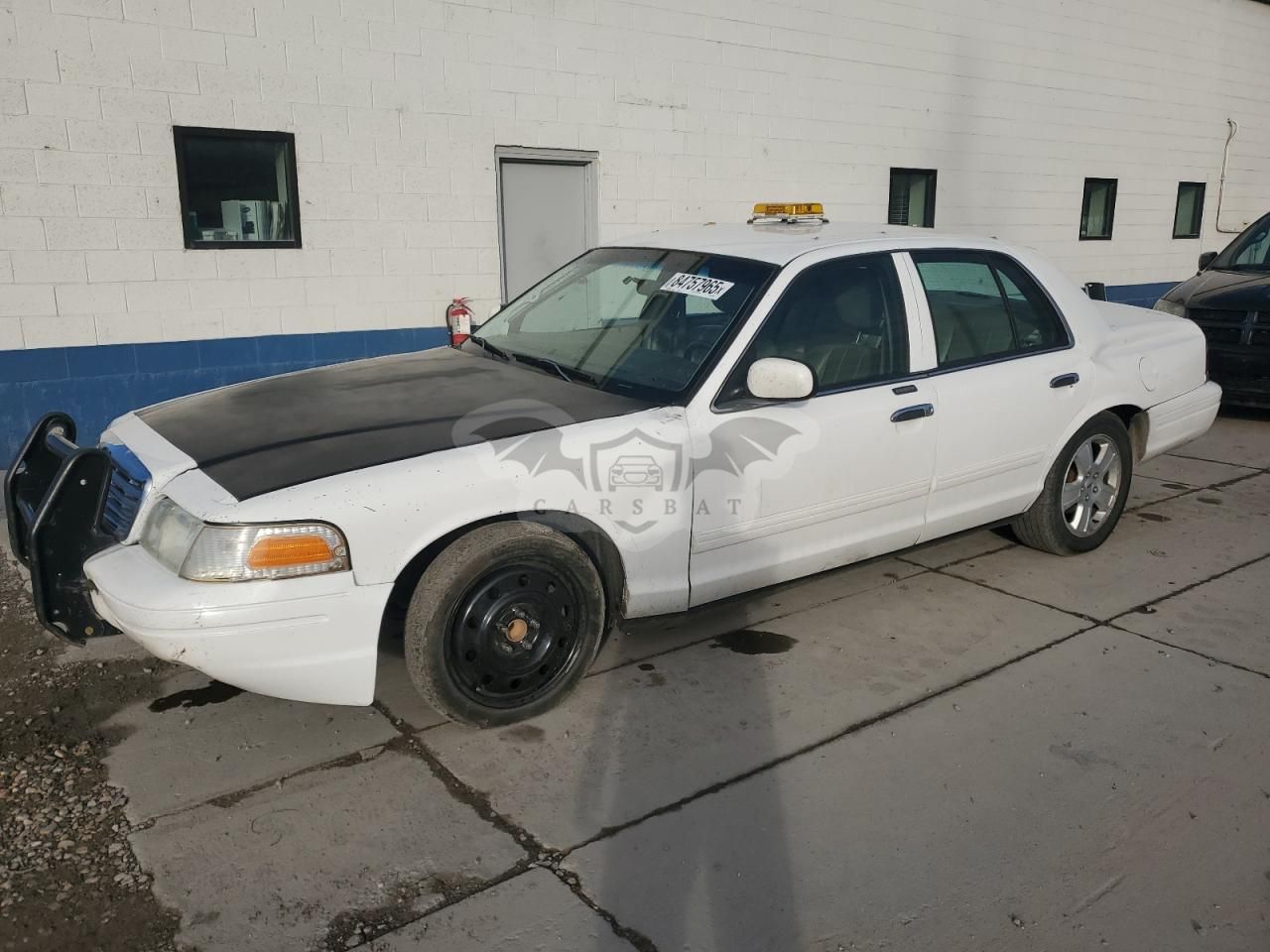 Ford Crown LX 4.6L 8 2011