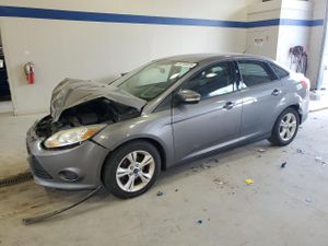Ford Focus SE 2.0L 4 2014