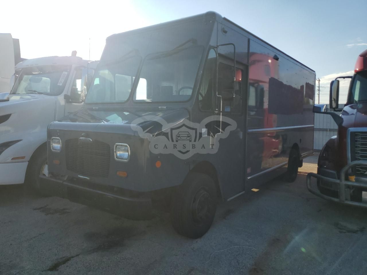 Freightliner Business Class M2 M LINE WALK-IN VAN 6.0L 8 2021